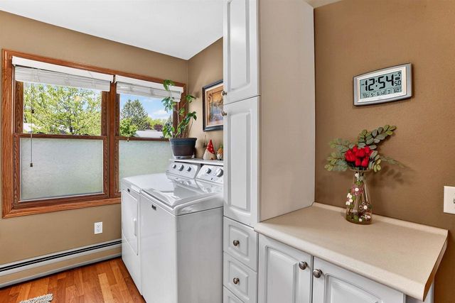 713 Park Avenue, Deforest, WI 53532