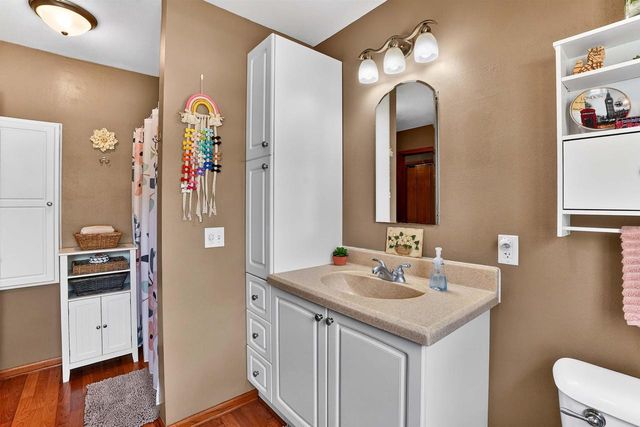 713 Park Avenue, Deforest, WI 53532