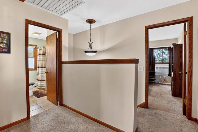 713 Park Avenue, Deforest, WI 53532