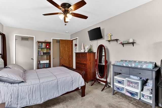 713 Park Avenue, Deforest, WI 53532