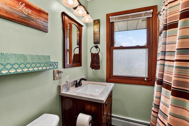 713 Park Avenue, Deforest, WI 53532