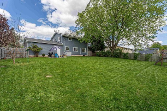 713 Park Avenue, Deforest, WI 53532