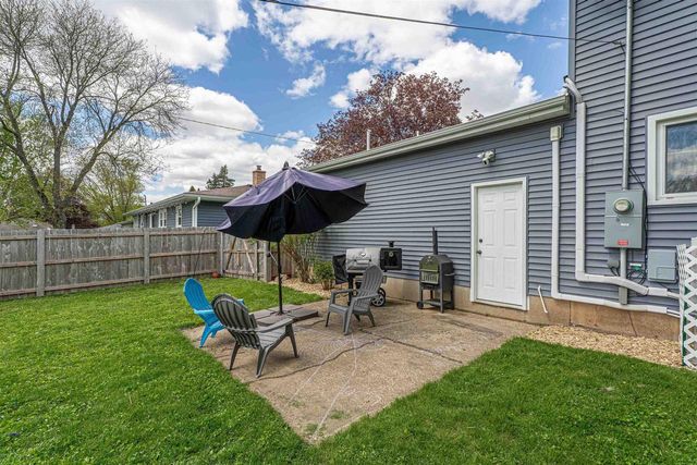 713 Park Avenue, Deforest, WI 53532