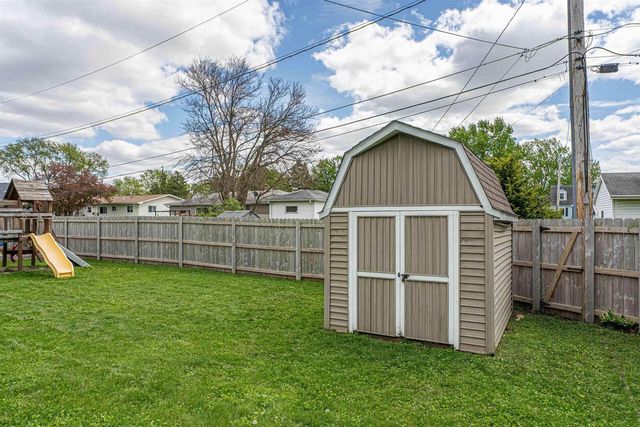 713 Park Avenue, Deforest, WI 53532