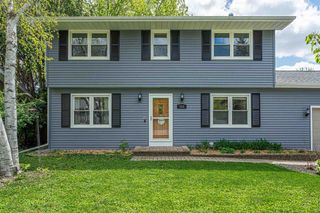 713 Park Avenue, Deforest, WI 53532