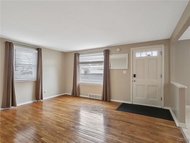 107 Libby St, Salina, NY 13088