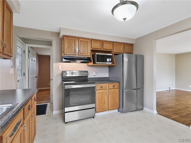 107 Libby St, Salina, NY 13088