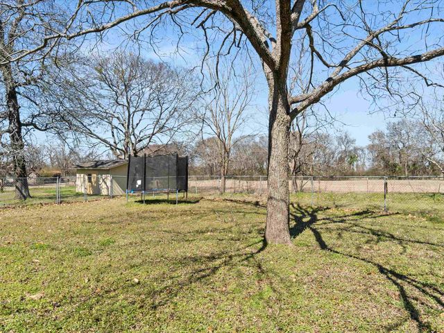 78 COUNTY ROAD 3314, Omaha, TX 75571