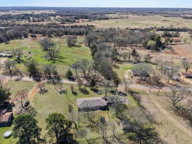 78 COUNTY ROAD 3314, Omaha, TX 75571