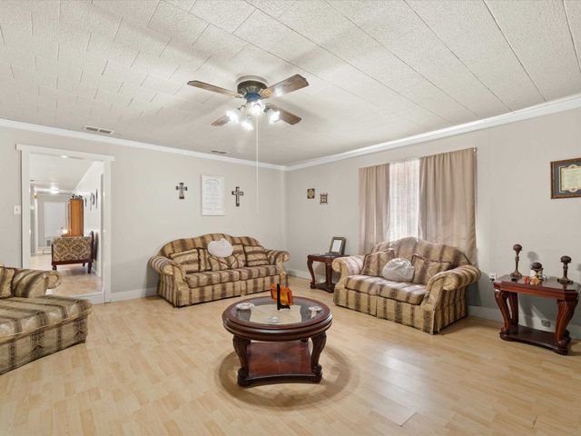 78 COUNTY ROAD 3314, Omaha, TX 75571