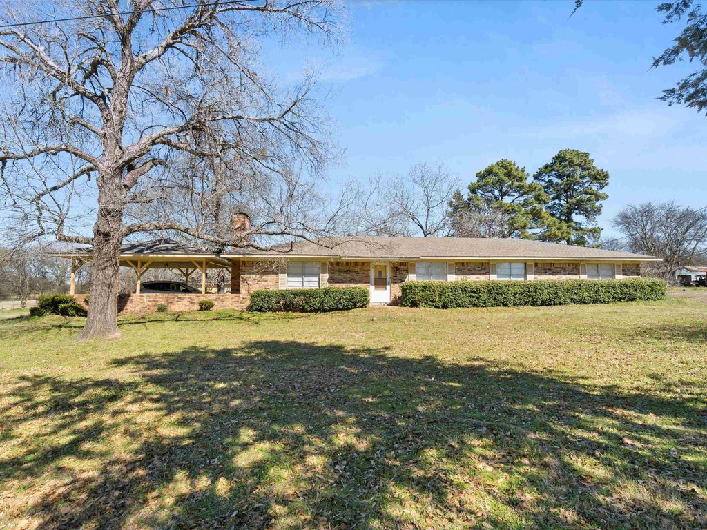 78 COUNTY ROAD 3314, Omaha, TX 75571