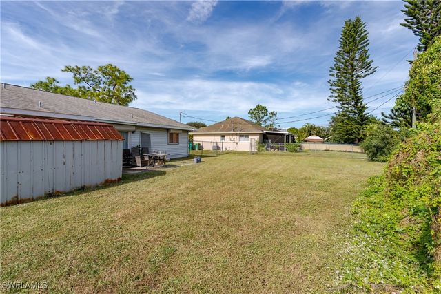 2100 55th TER SW, Naples, FL 34116