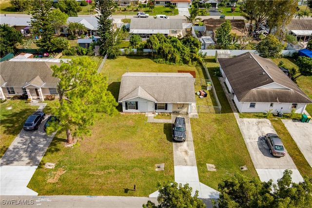 2100 55th TER SW, Naples, FL 34116