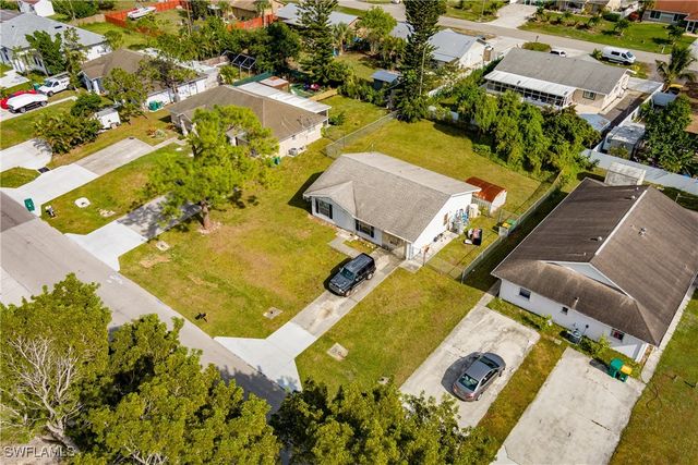 2100 55th TER SW, Naples, FL 34116