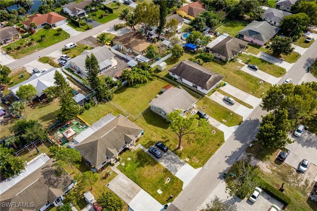 2100 55th TER SW, Naples, FL 34116