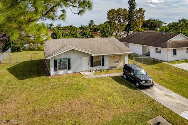 2100 55th TER SW, Naples, FL 34116