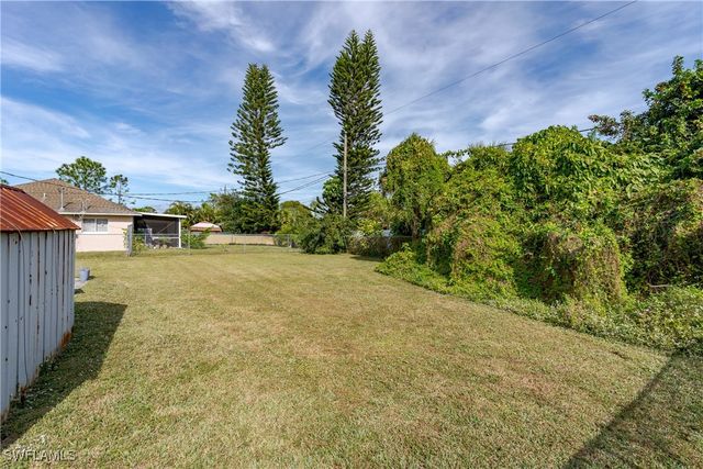 2100 55th TER SW, Naples, FL 34116