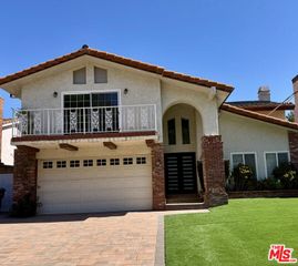 27917 Via Amistosa, Agoura Hills, CA 91301