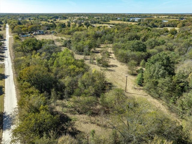 2805 VZ County Road 3507, Wills Point, TX 75169
