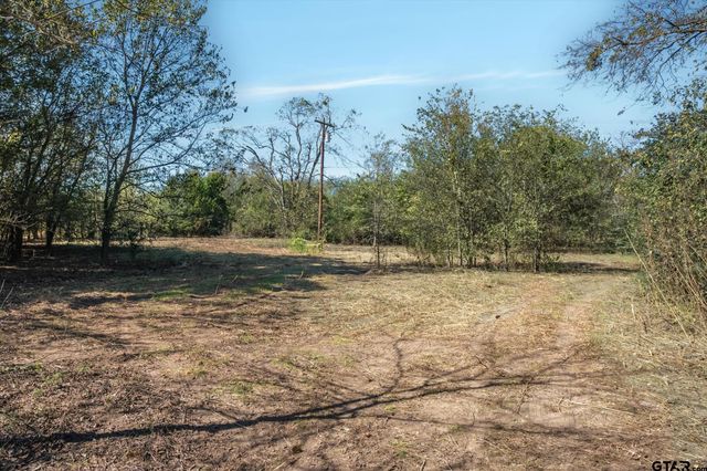 2805 VZ County Road 3507, Wills Point, TX 75169
