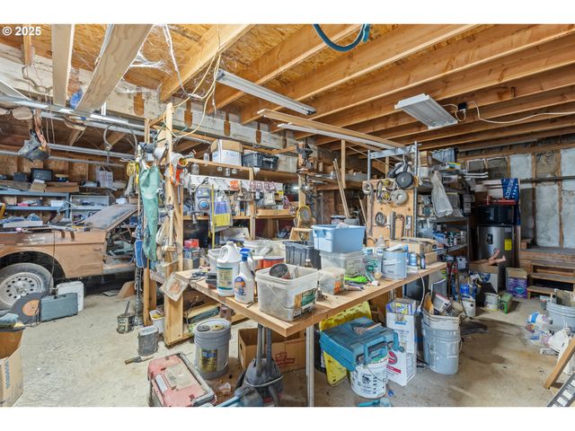 1907 W DUKE Rd, Sutherlin, OR 97479