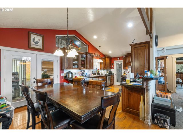 1907 W DUKE Rd, Sutherlin, OR 97479