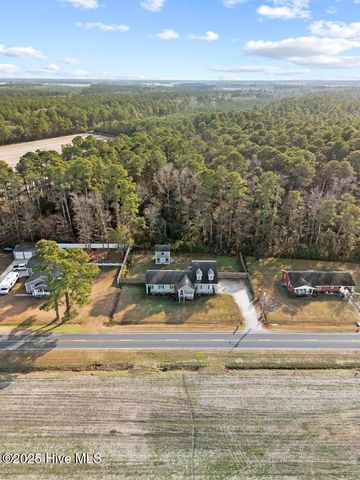 4161 Middle Road, Trenton, NC 28585