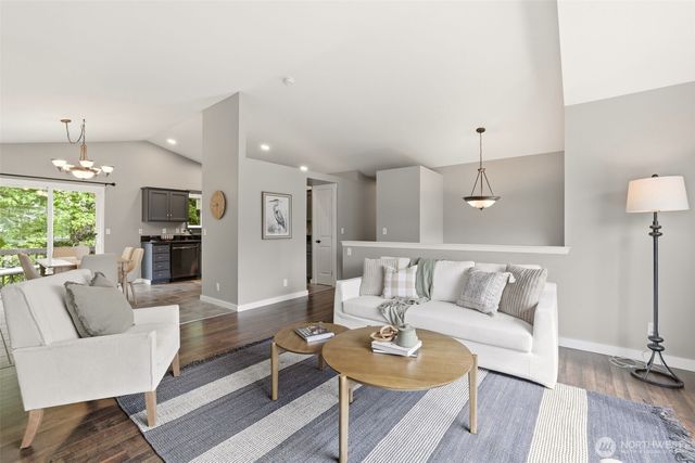 20112 44th Drive NE, Arlington, WA 98223