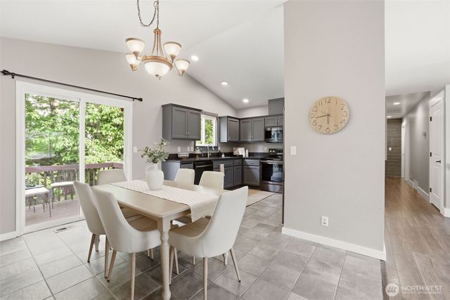 20112 44th Drive NE, Arlington, WA 98223