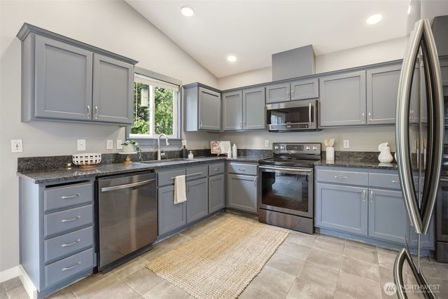 20112 44th Drive NE, Arlington, WA 98223