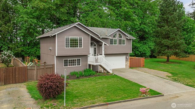 20112 44th Drive NE, Arlington, WA 98223