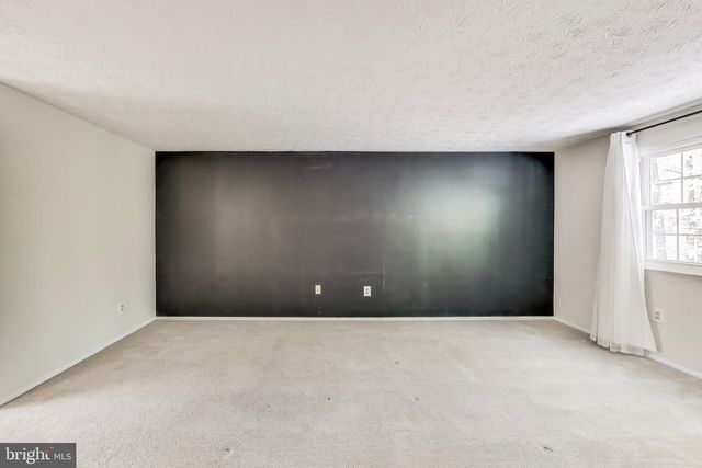 1337 CROCKETT LN, Silver Spring, MD 20904