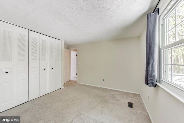 1337 CROCKETT LN, Silver Spring, MD 20904