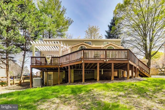 1337 CROCKETT LN, Silver Spring, MD 20904