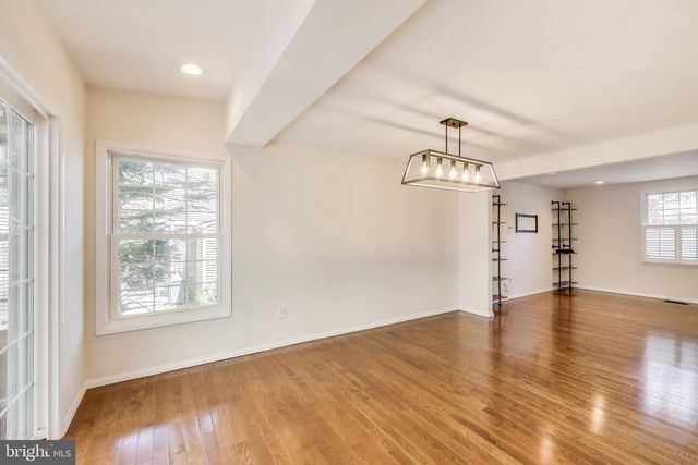 1337 CROCKETT LN, Silver Spring, MD 20904