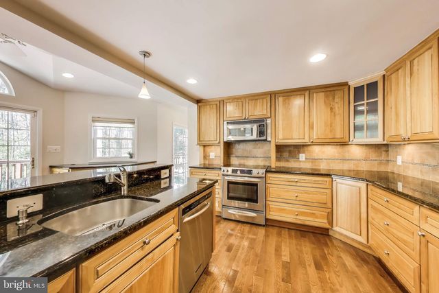 1337 CROCKETT LN, Silver Spring, MD 20904