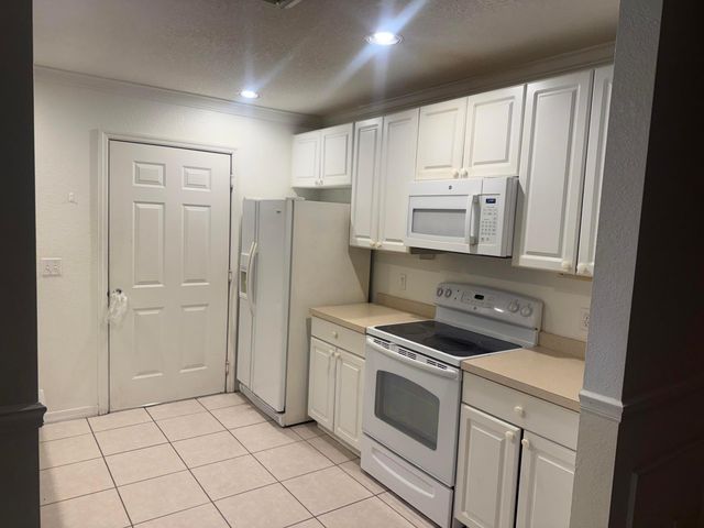 1744 N Dovetail Drive, Fort Pierce, FL 34982