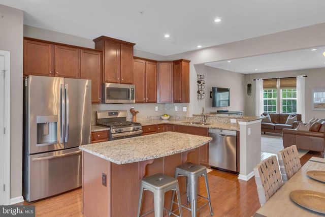 1103 UTLEY ALY, Phoenixville, PA 19460