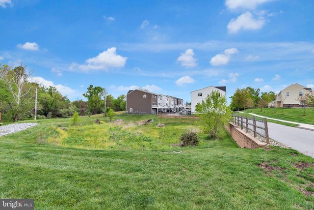 1103 UTLEY ALY, Phoenixville, PA 19460