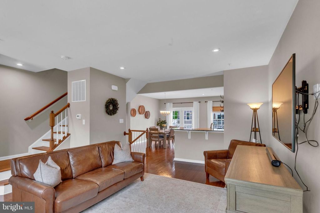 Image 18 of property listing at 1103 UTLEY ALY, Phoenixville, PA 19460