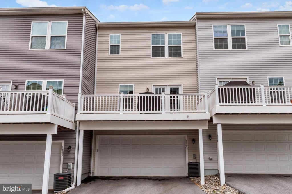 Image 29 of property listing at 1103 UTLEY ALY, Phoenixville, PA 19460