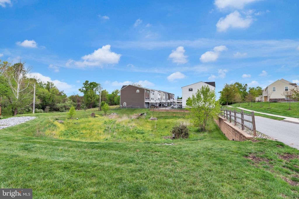 Image 31 of property listing at 1103 UTLEY ALY, Phoenixville, PA 19460