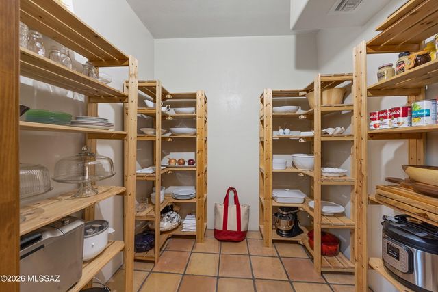 530 W Camino Fairhaven, Oro Valley, AZ 85704