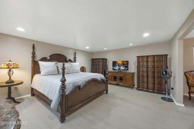 530 W Camino Fairhaven, Oro Valley, AZ 85704