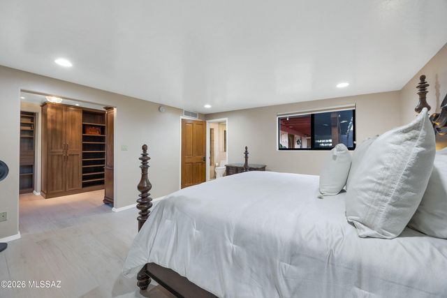 530 W Camino Fairhaven, Oro Valley, AZ 85704