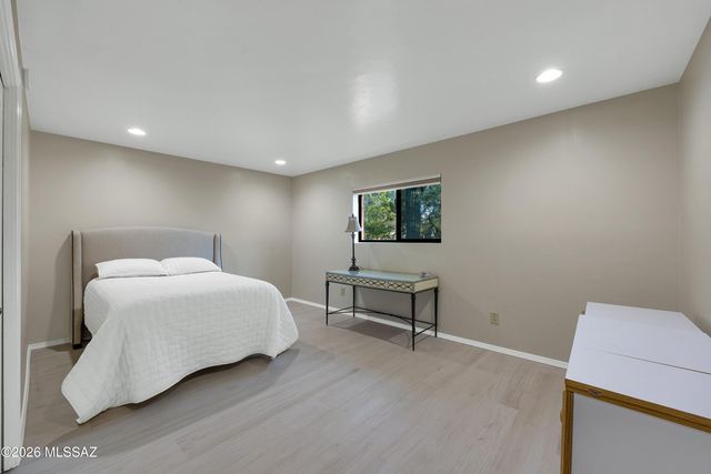 530 W Camino Fairhaven, Oro Valley, AZ 85704