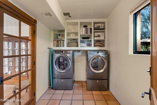 530 W Camino Fairhaven, Oro Valley, AZ 85704