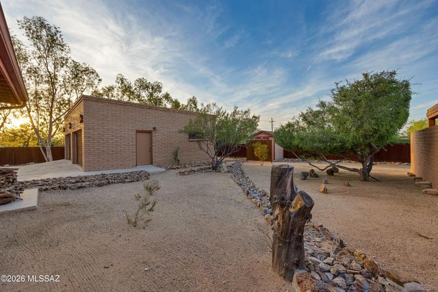 530 W Camino Fairhaven, Oro Valley, AZ 85704