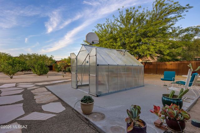 530 W Camino Fairhaven, Oro Valley, AZ 85704