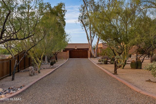 530 W Camino Fairhaven, Oro Valley, AZ 85704